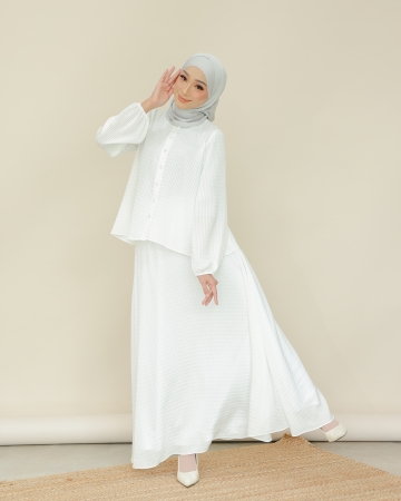 ACACIA : WHITE DAISY